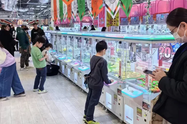 300㎡-overall-renderings-4-768x512